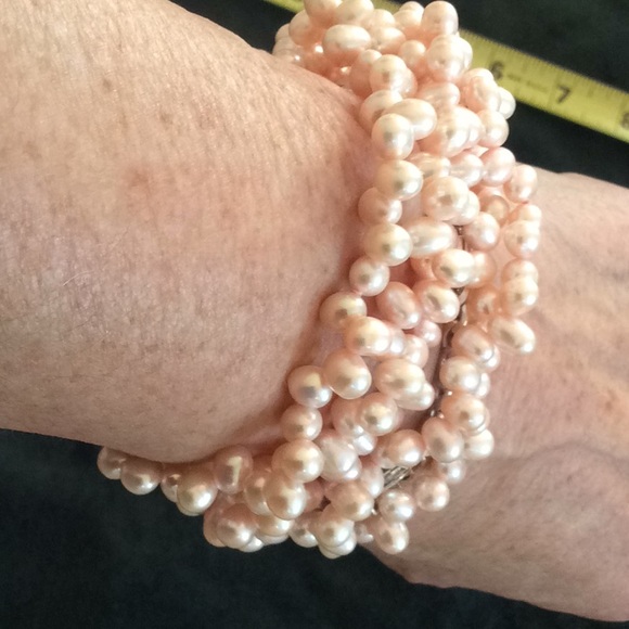 Beautiful pink twisted seed pearl bracelet - Picture 3 of 5